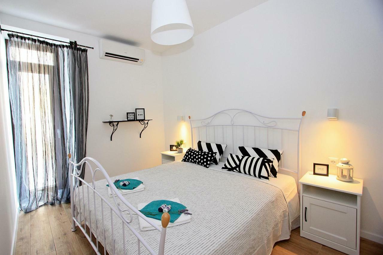 Apartman Michelangelo In The Centar Of Supetar Exterior photo