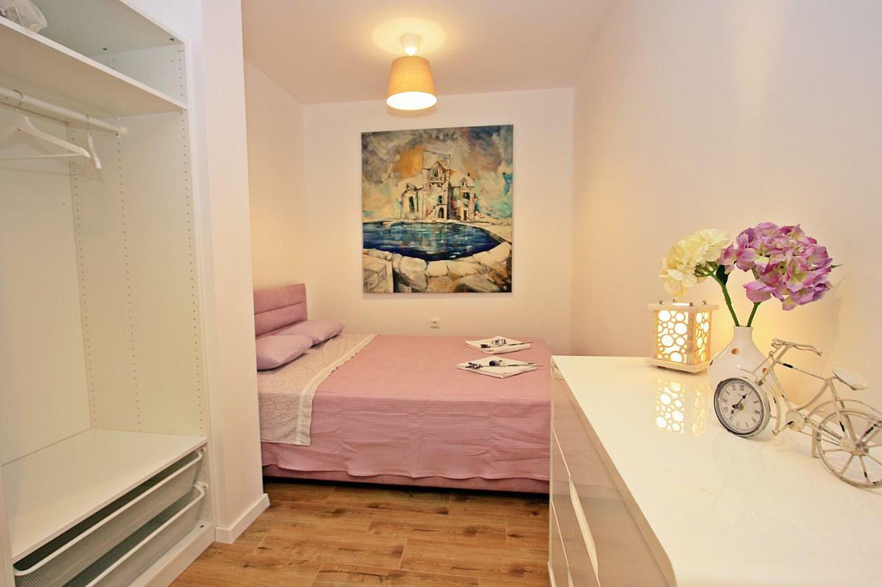 Apartman Michelangelo In The Centar Of Supetar Exterior photo